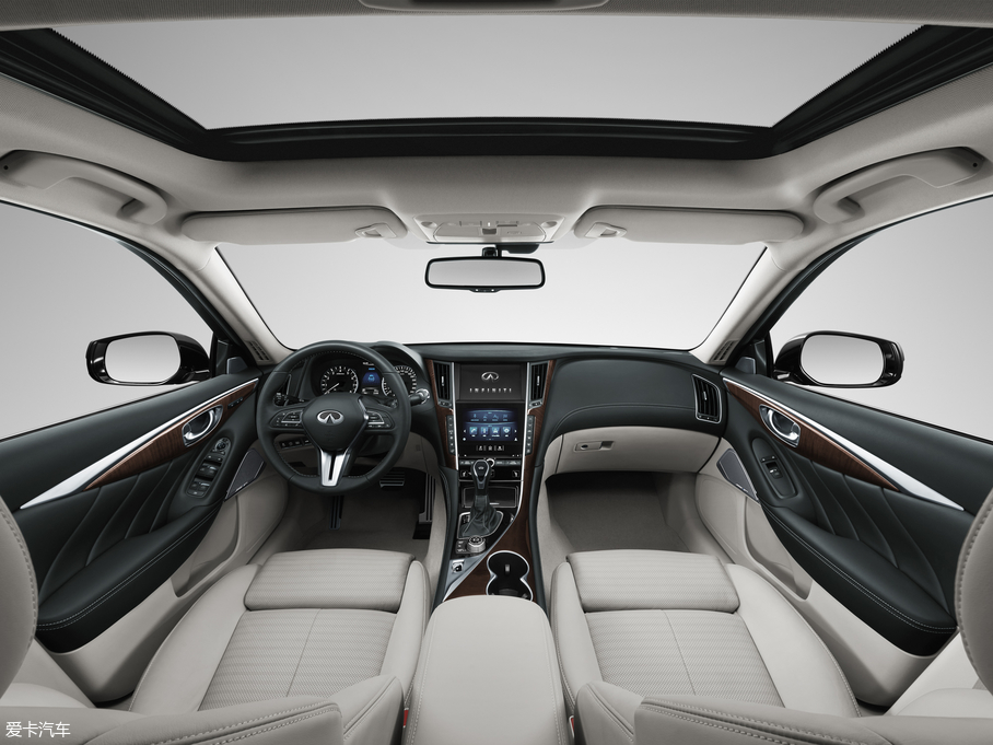 2018ӢQ50L 2.0T A\Ӱ V