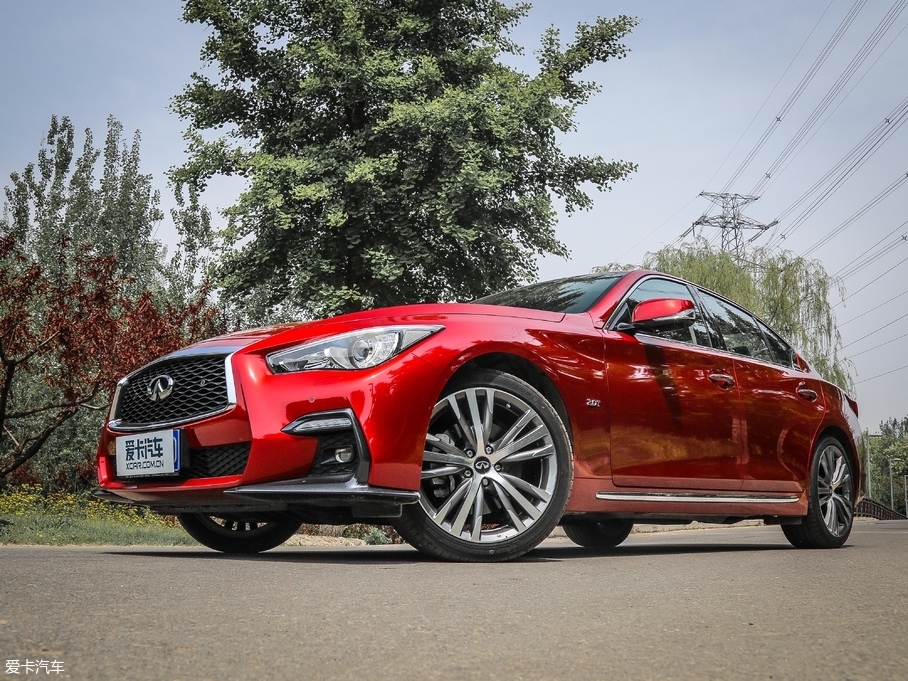 2018ӢQ50L 2.0T ݼӢ\Ӱ V