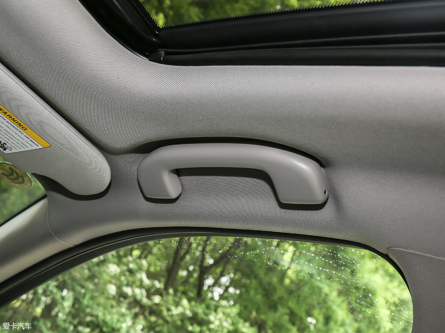 2018ӢQ50L 2.0T ݼӢ\Ӱ V