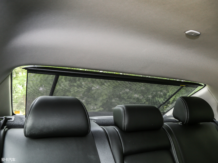 2018ӢQ50L 2.0T ݼӢ\Ӱ V