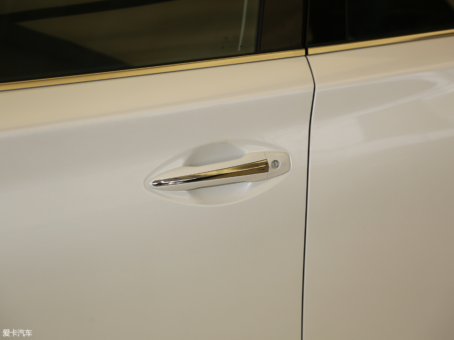 2018��Ӣ�����Q50L 2.0T ������ ��V