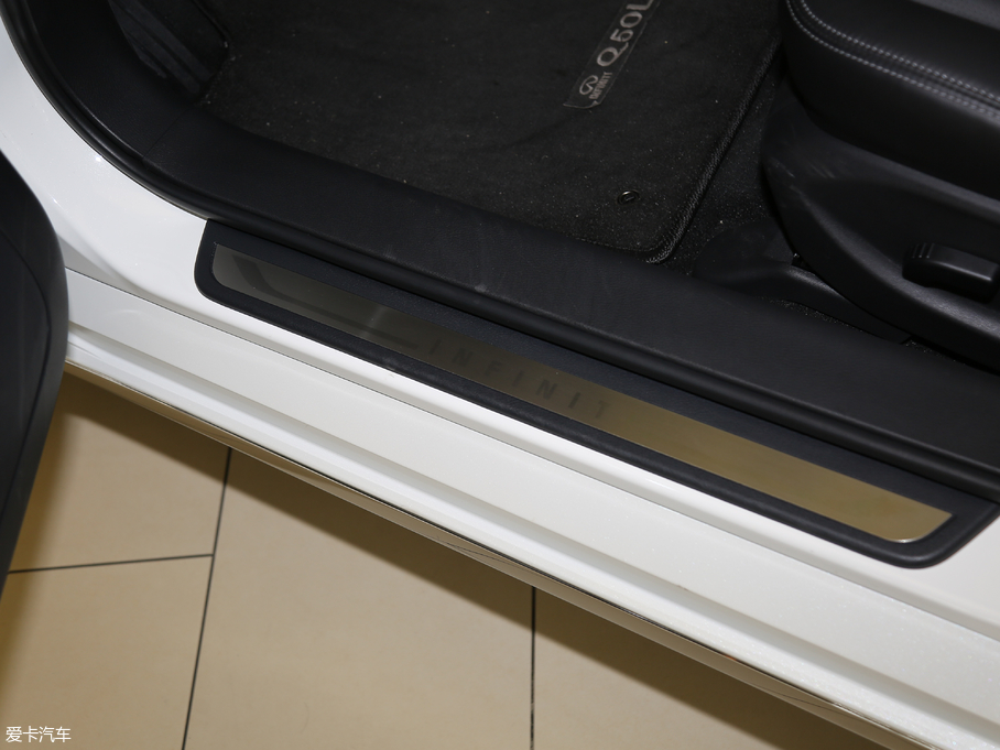 2018ӢQ50L 2.0T  V