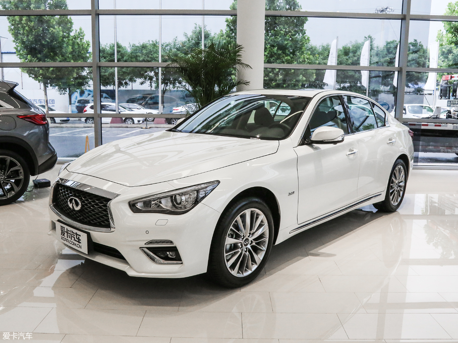 2018ӢQ50L 2.0T M V
