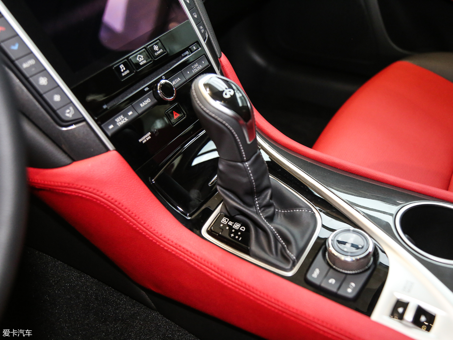 2018��Ӣ�����Q50L 2.0T ���m�� ��(gu��)V