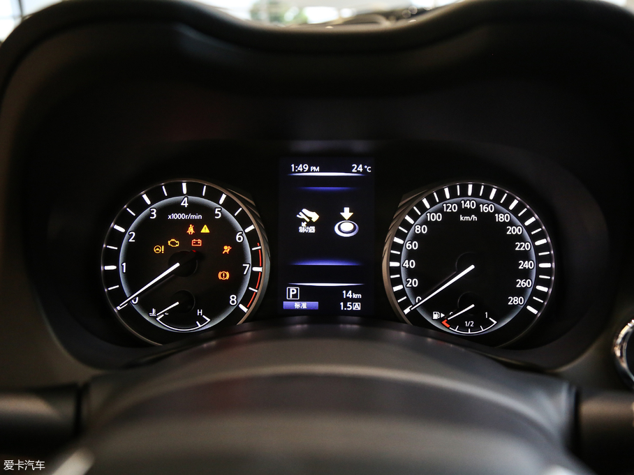 2018��Ӣ�����Q50L 2.0T ���m�� ��V