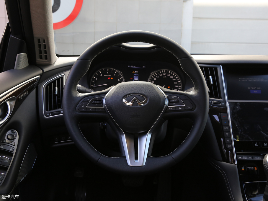 2018ӢQ50L 2.0T A (gu)V