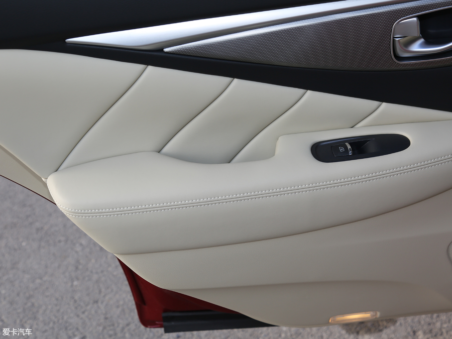 2018ӢQ50L 2.0T M(jn) (gu)V