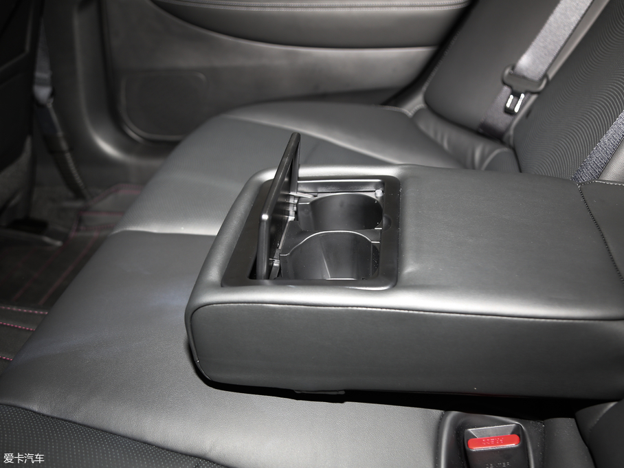 2018��Ӣ�����Q50L 2.0T �M���� ��VI