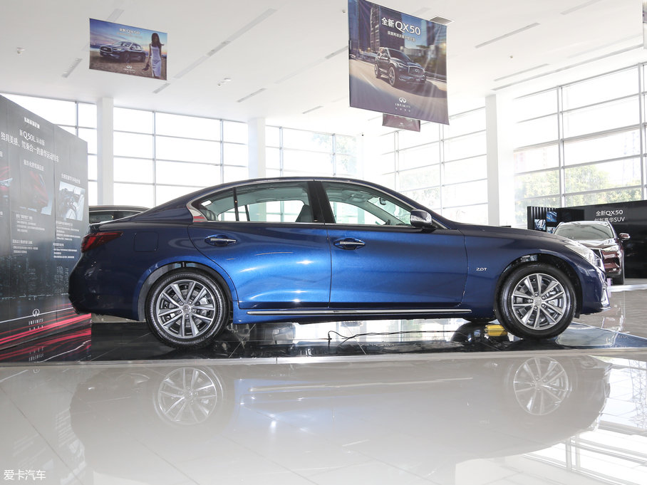 2018ӢQ50L 2.0T m VI