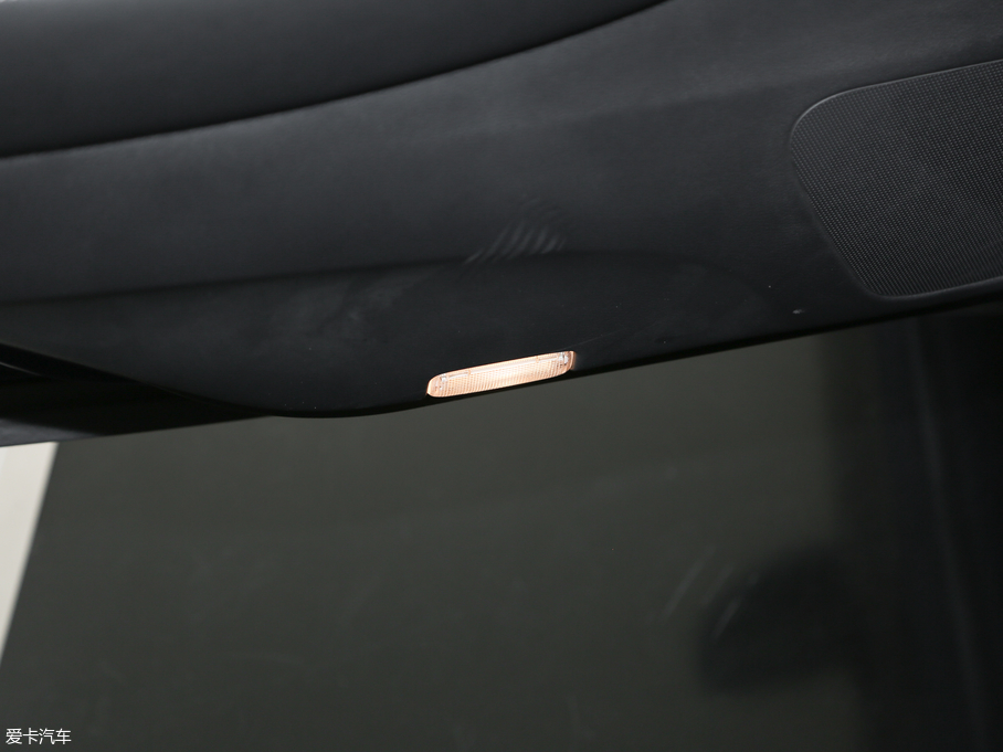 2018ӢQ50L 2.0T m VI