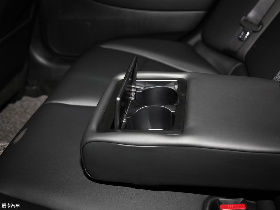 2018ӢQ50L 2.0T m VI