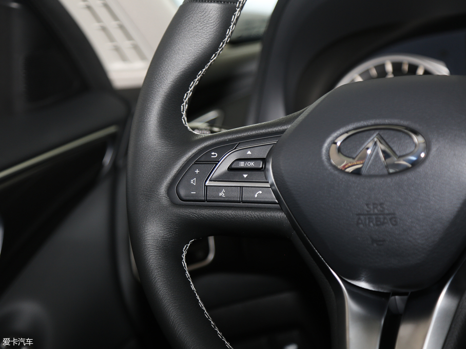 2018��Ӣ�����Q50L 2.0T ���m�� ��VI