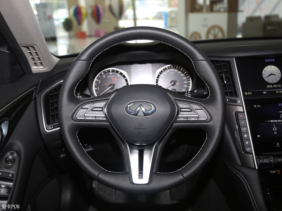 2018��Ӣ�����Q50L 2.0T ���m�� ��VI