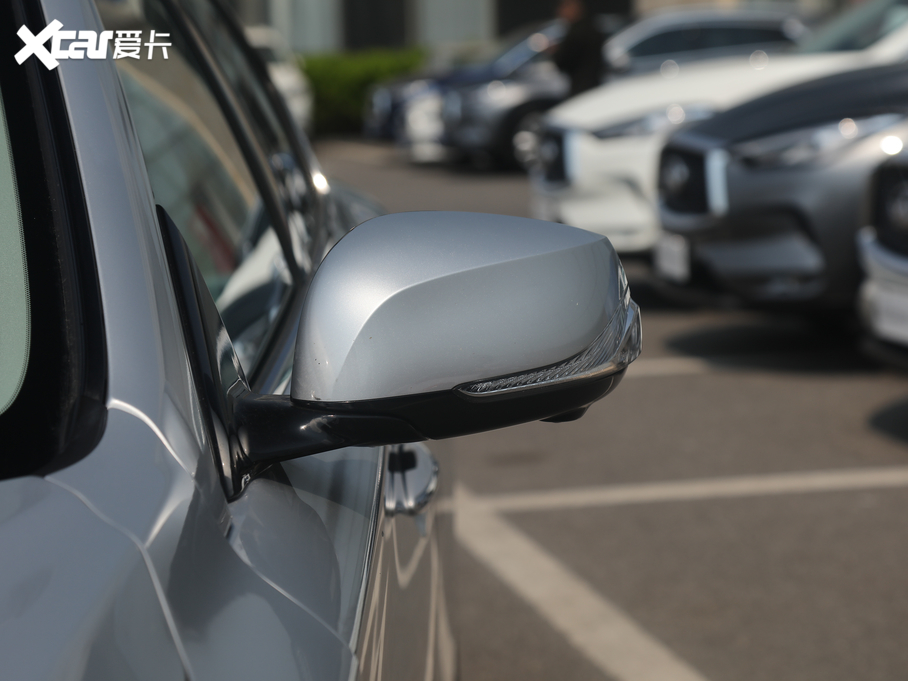 2018��Ӣ�����Q50L 2.0T ݼӢ�\�Ӱ� ��VI