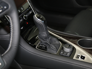 20182.0T ݼӢ\(yn)Ӱ V QU