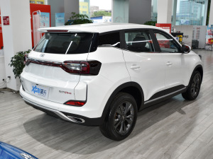 2021款1.5T CVT劲趣版 整体外观