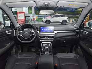2021款1.5T CVT劲趣版 内饰全景