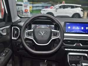 2021款1.5T CVT劲趣版 方向盘