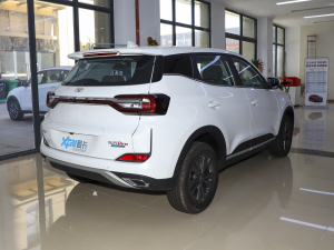 2021款1.5L 手动劲酷版 右后45度