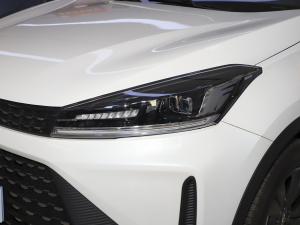 2021款1.5L 手动劲酷版 大灯