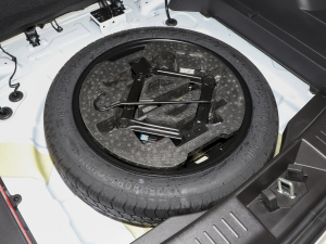 2021款1.5L 手动劲酷版 备胎