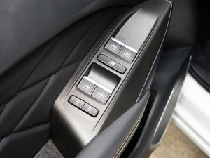 2023 300 ԭ {܇ƅ^(q)	