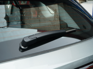 2023 300 ɽR (x)(ji)^