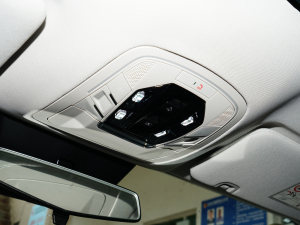 2023 300 HR п؅^(q)