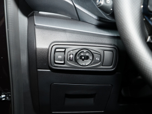 2023 300 HR п؅^(q)