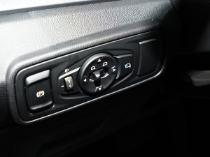 2023 300 HR п؅^(q)