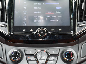 2017款1.5T CVT尊贵型 音响调节