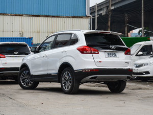 2017款1.5T 手动尊贵型 左后45度