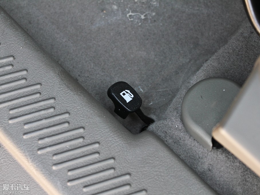 2012ʥ_ 2.0L քӃA