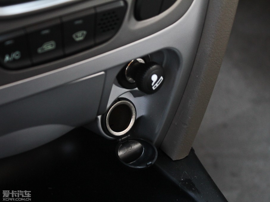 2012ʥ_ 2.0L քӃA