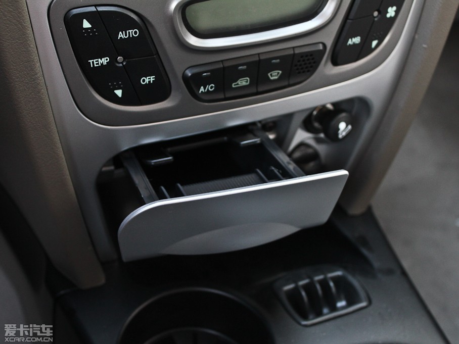 2012ʥ_ 2.0L քӃA