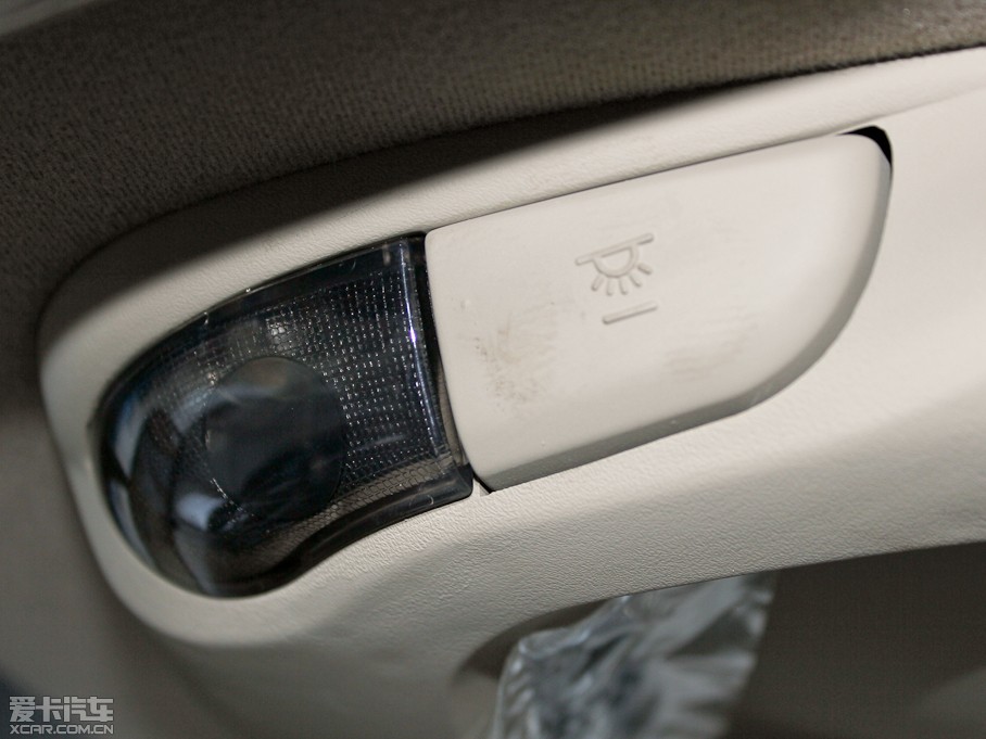 2012(jng)ʥ_(d) 2.0L ք(dng)(q)m