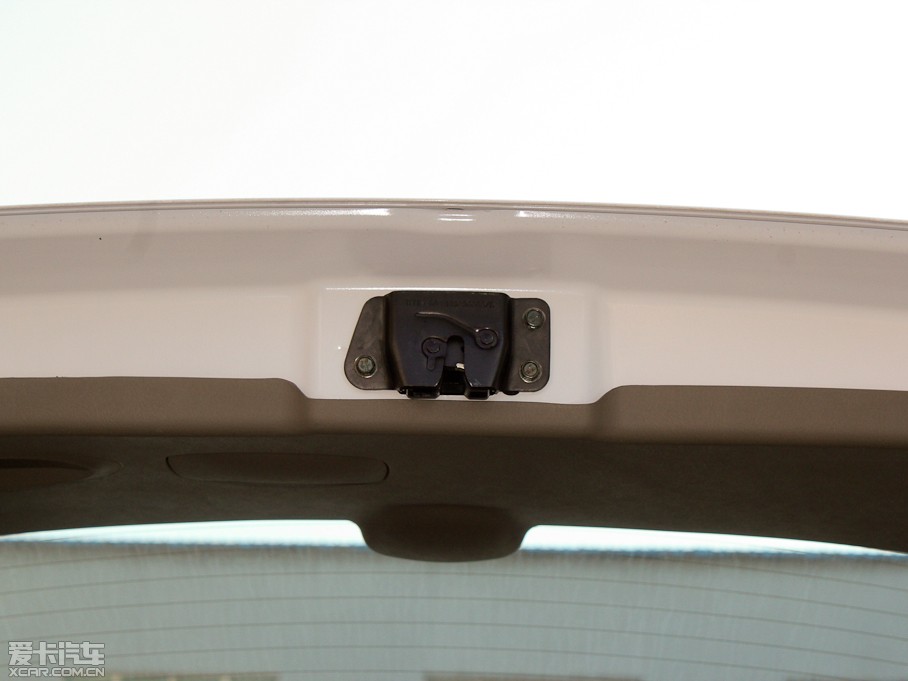 2012(jng)ʥ_(d) 2.0L ք(dng)(q)m