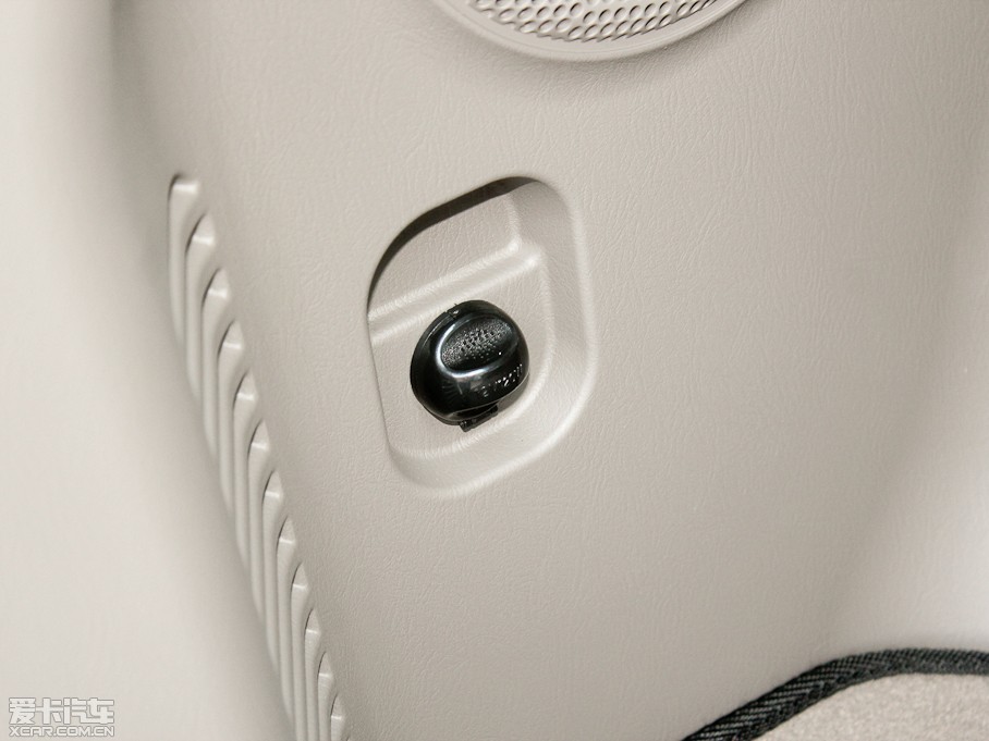 2012(jng)ʥ_(d) 2.0L ք(dng)(q)m