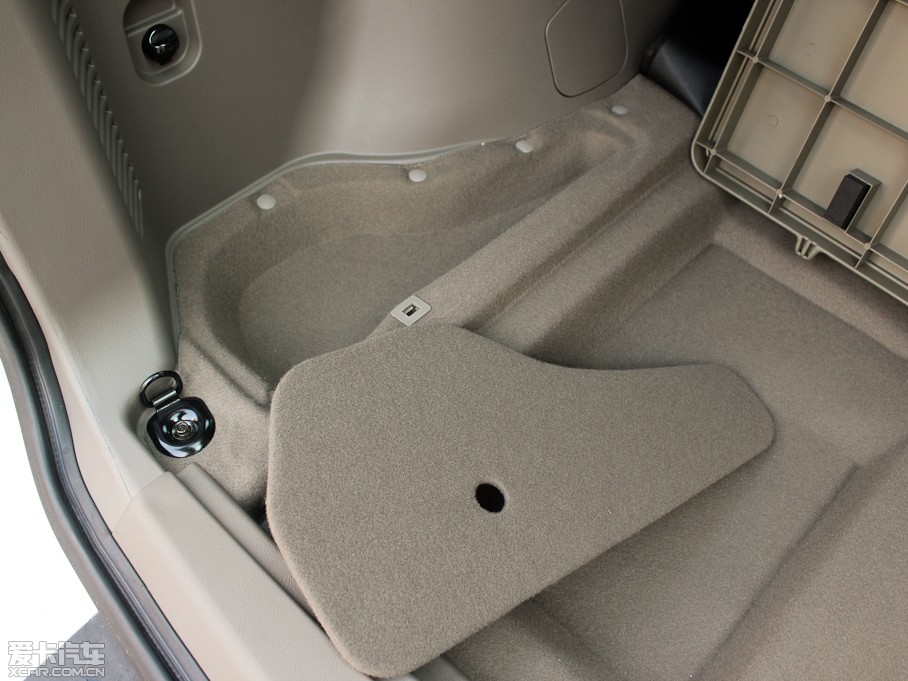 2012ʥ_ 2.0L քӃm