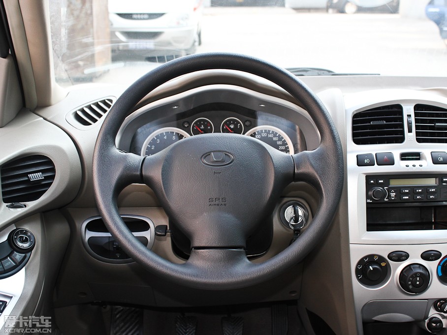 2012ʥ_ 2.0L քӃm