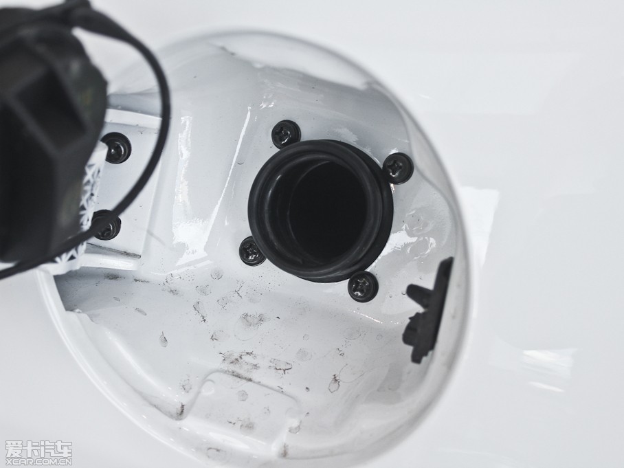 2012ʥ_ 2.0L քӃ촰