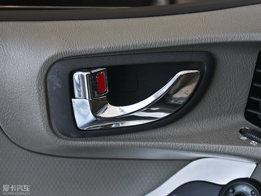 2012ʥ_ 2.0L քӃ촰