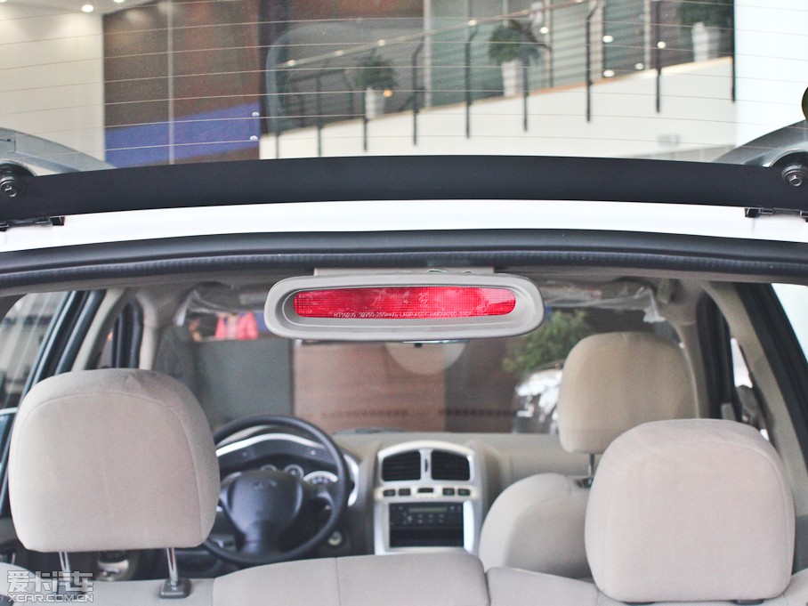 2012ʥ_ 2.0L քӃ촰