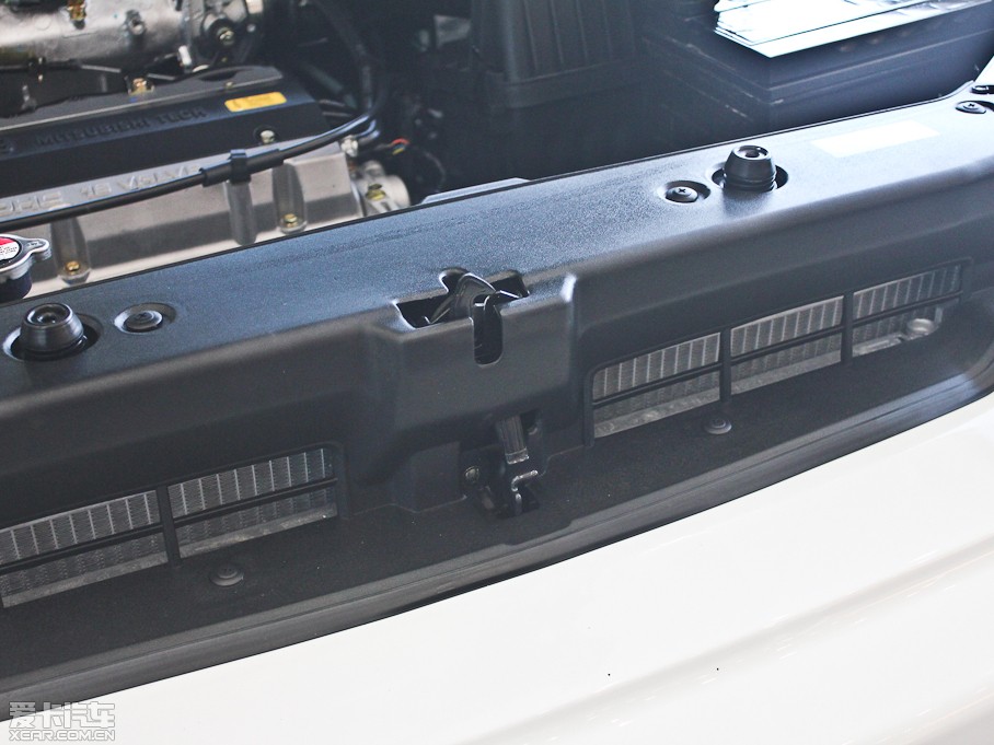 2012ʥ_ 2.0L քӃ촰