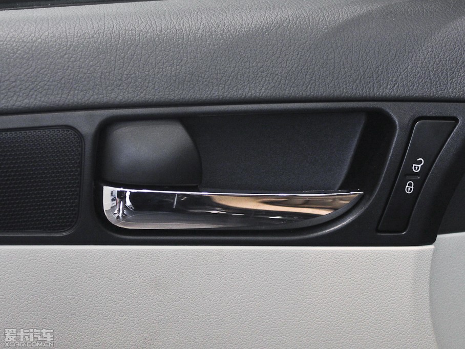 2013·ʢE70 2.0L Ԅm 