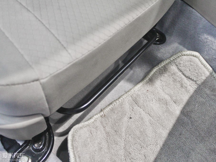 2013·ʢE70 2.0L Ԅm 