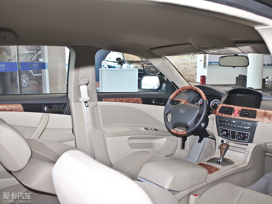 2013·ʢE70 2.0L Ԅm 