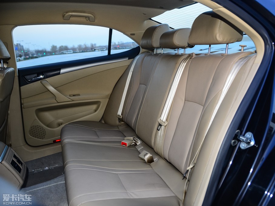 2013·ʢE70 2.0L քm 