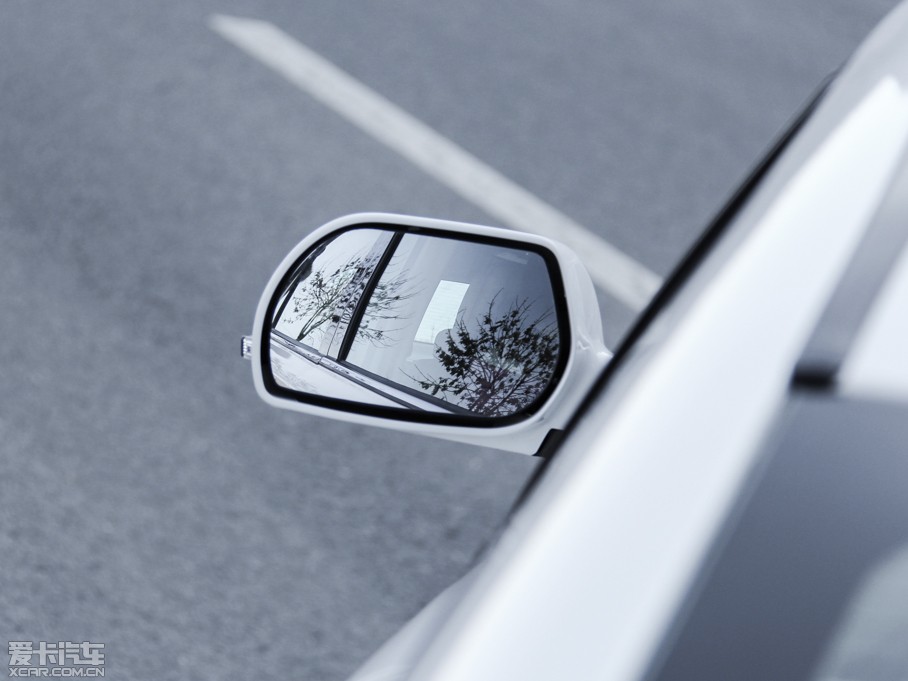 2013·ʢE70 2.0L քm 