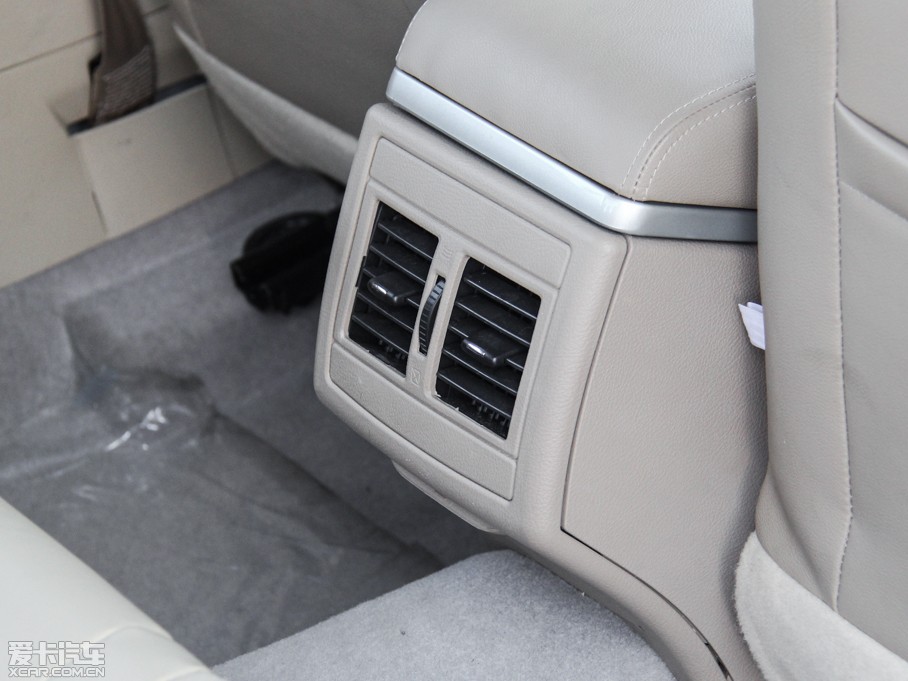 2013·ʢE70 2.0L քm 